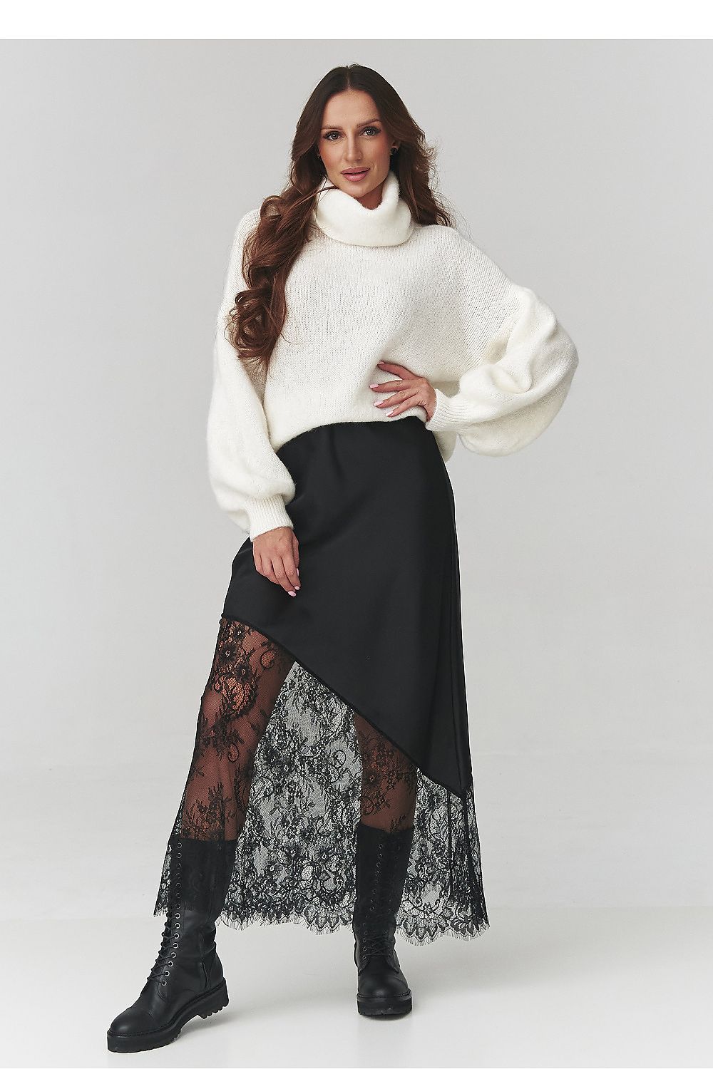  Skirt model 220786 Makadamia 