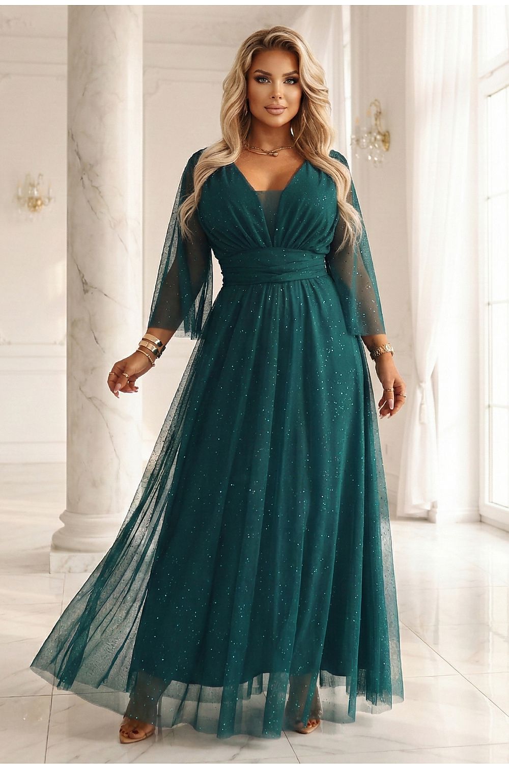  Long dress model 222458 Numoco 